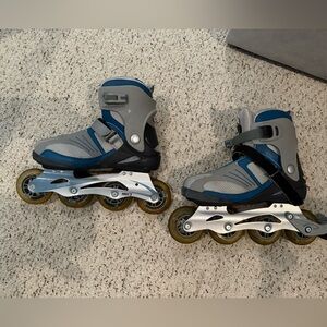 Ozone Inline Skates with Blue and Gray Design
